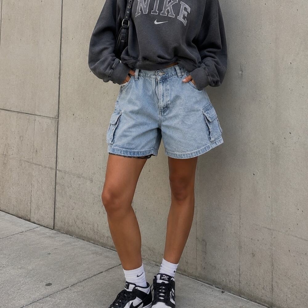 Vintage Lee Light Wash Denim Cargo Shorts | High Rise Utility